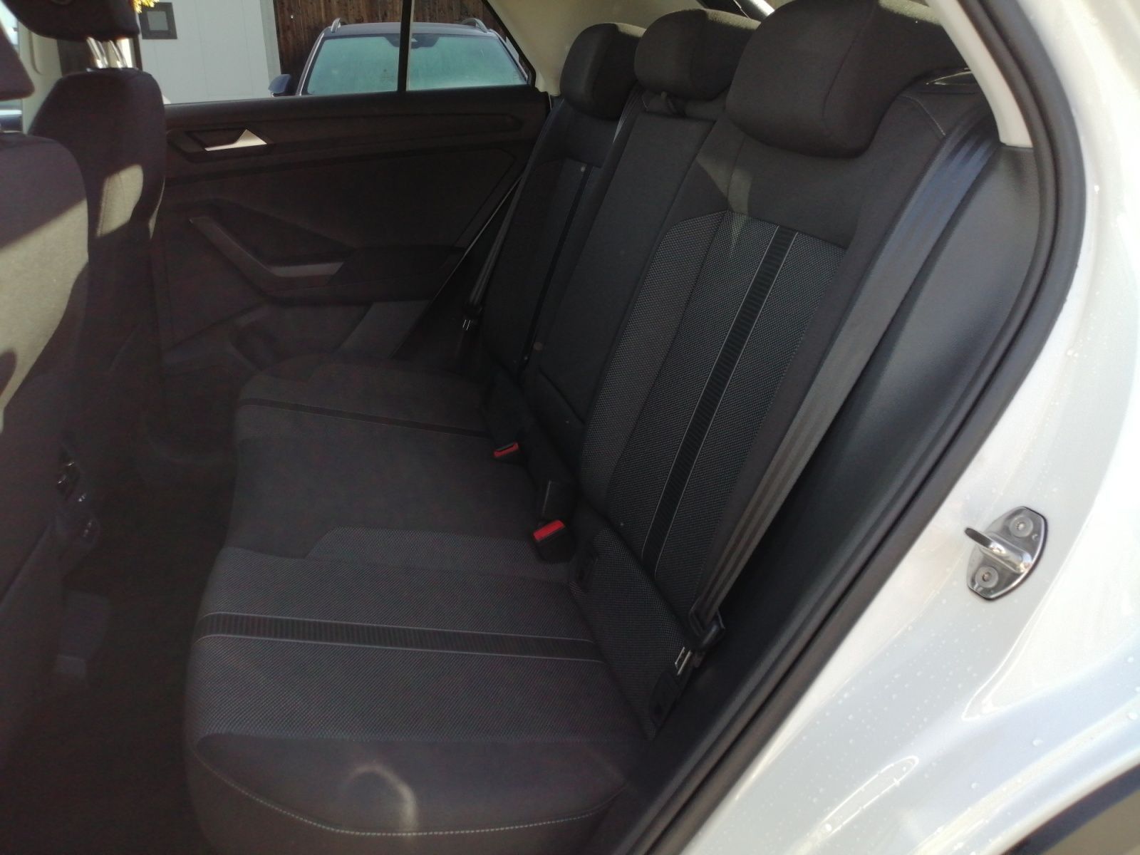 Volkswagen T-Roc - Bild 16