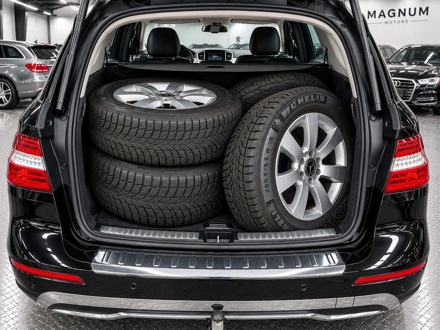 Mercedes-Benz ML250 4-MATIC BT *Navi*Leder*AHK*8x Bereift*