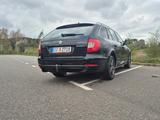 Skoda Superb 2.0 TDI DSG Elegance Combi Elegance - gebrauchte Skoda Superb aus dem Jahr 2012