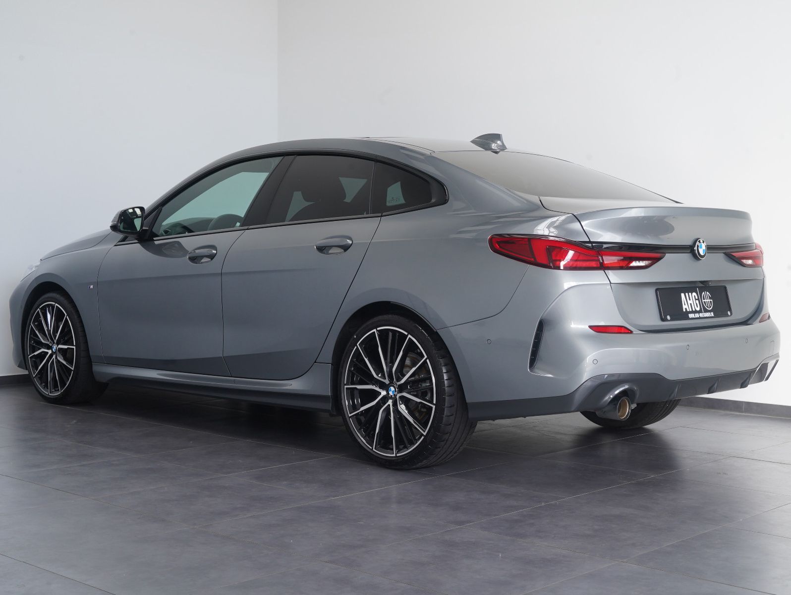 Fahrzeugabbildung BMW 218 i Gran Coupé M Sport PANORAMA