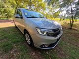 Dacia Sandero II Laureate 2 Hand /Scheckheft gepflegt - silberne Dacia Sandero