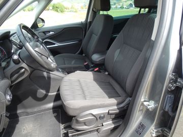 Opel Zafira - 10