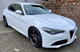 Alfa Romeo Giulia 2.2 Diesel 16V 132kW  - weiße Alfa Romeo Giulia
