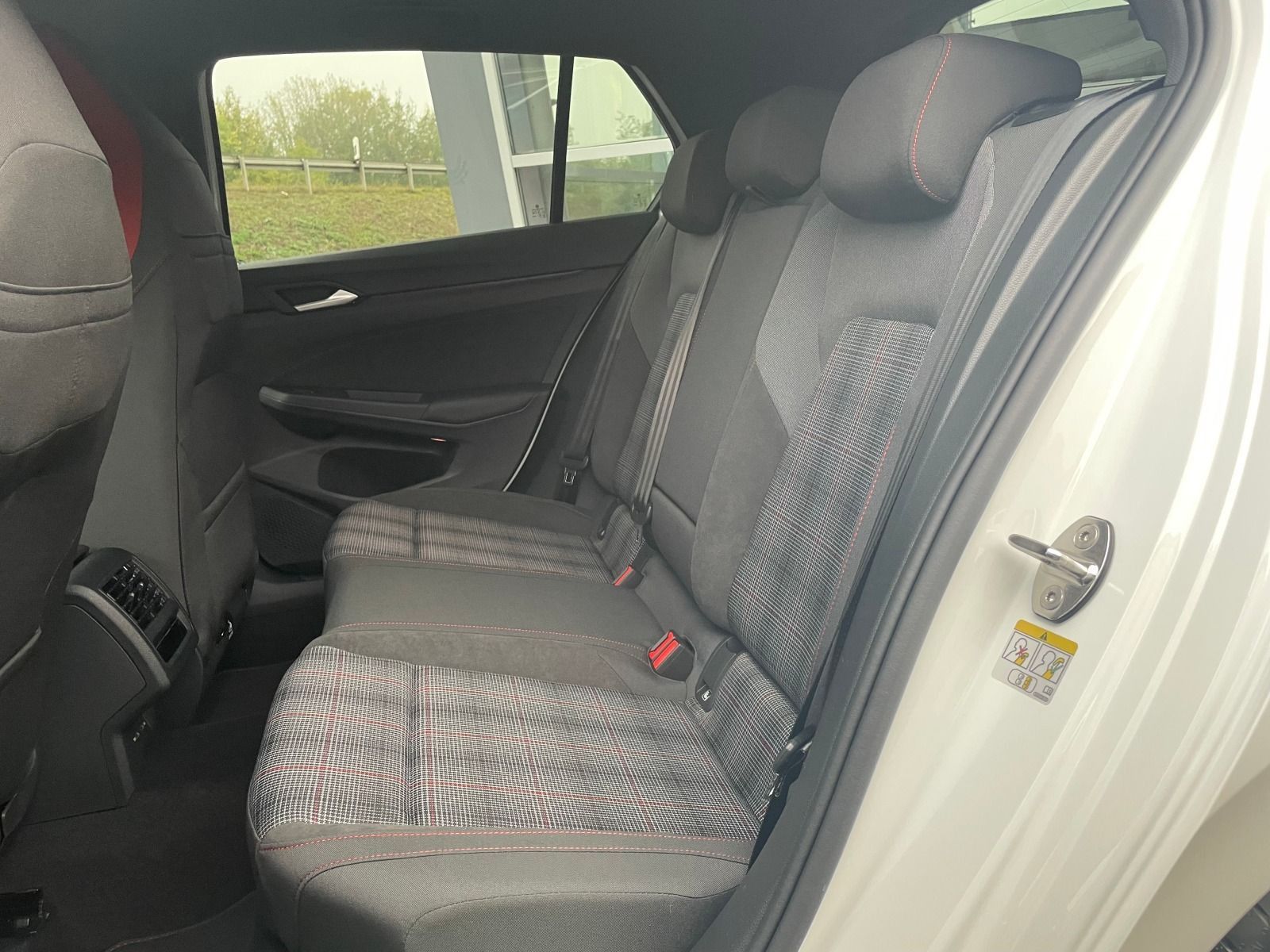 Volkswagen Golf - Bild 11