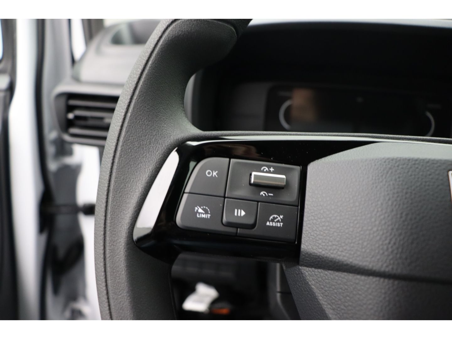 Fahrzeugabbildung Fiat Doblo 1.5 75 kW Kastenwagen Easy Pro Diesel 100