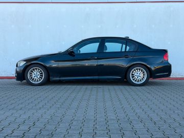 BMW 320 - 4