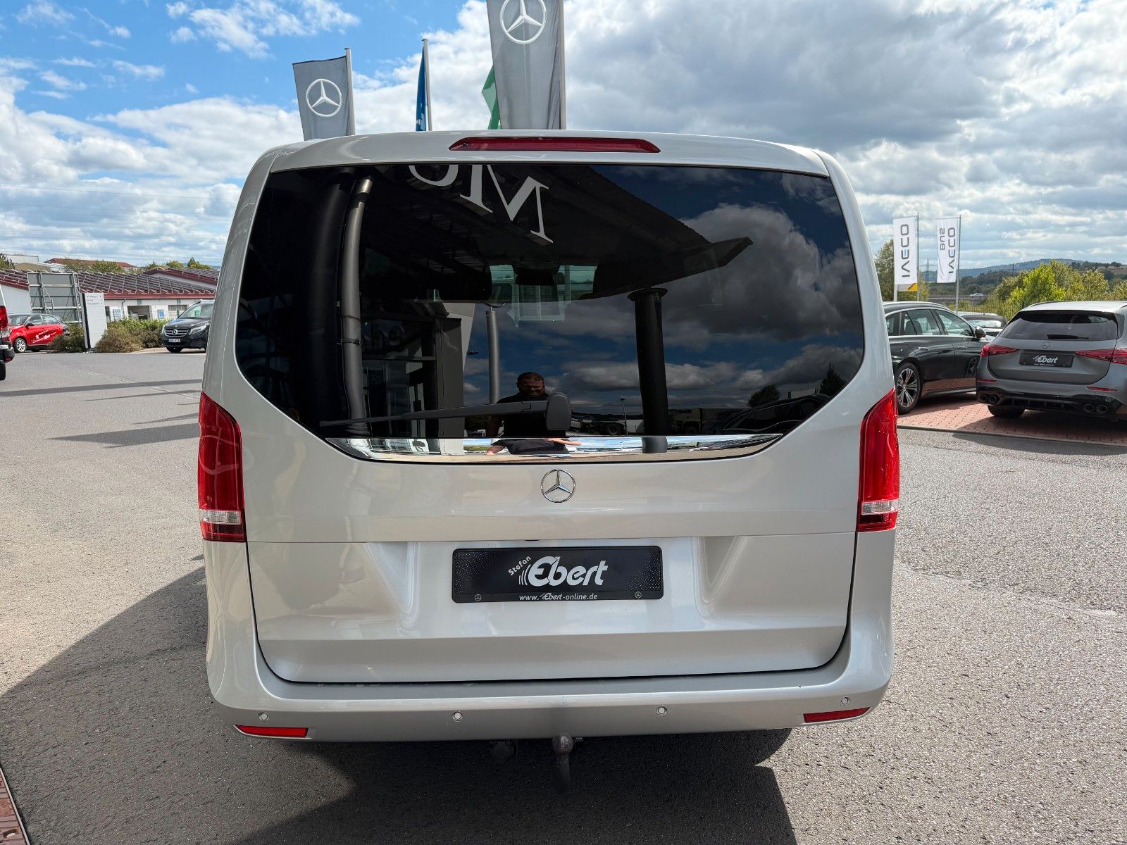 Fahrzeugabbildung Mercedes-Benz V 250 d EDITION AHK DISTRONIC Standheiz LED
