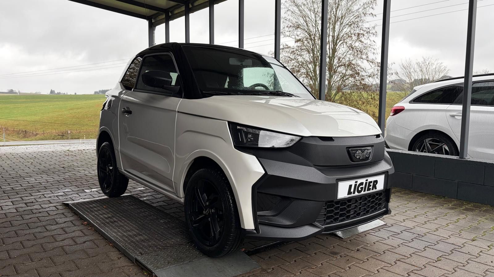 Ligier JS 50 Elite E5+ Servo | Connect-Paket | MJ2026