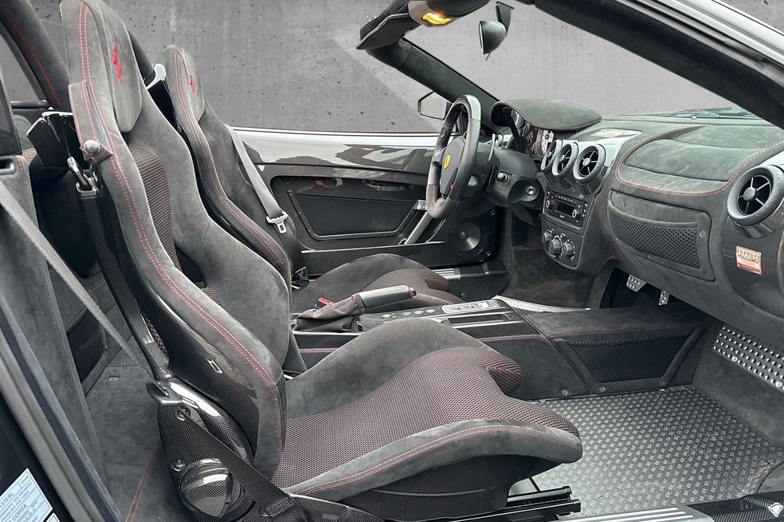 Fahrzeugabbildung Ferrari 430 Scuderia Spider 16M*dt. Auto*1.Hd*FullCarbon