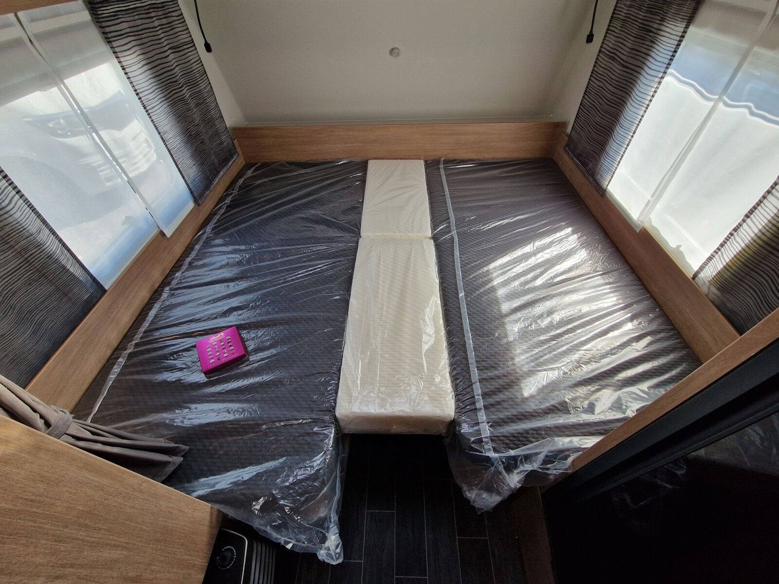 Fahrzeugabbildung Tabbert Senara 550E 2.3 2.000kg, Safety-Pack, Glattbl.