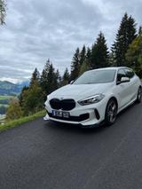 BMW 135 - BMW 1er Reihe mit Benzin-Antrieb: Sportwagen, Automatik