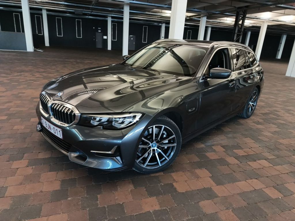 BMW 330 G21 - e Touring Luxury Line G21 - e Touring