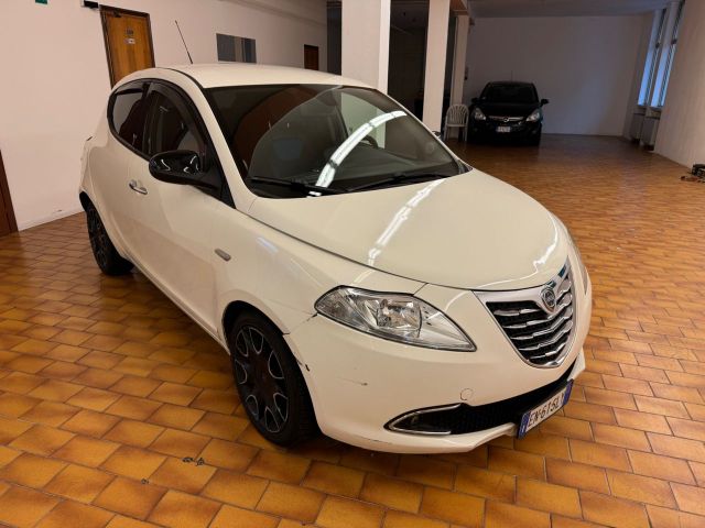 Lancia Ypsilon 1.3 MJT EURO 5B