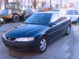 Opel Vectra 1.8 16V Edition 2000 - Opel Vectra in Dresden
