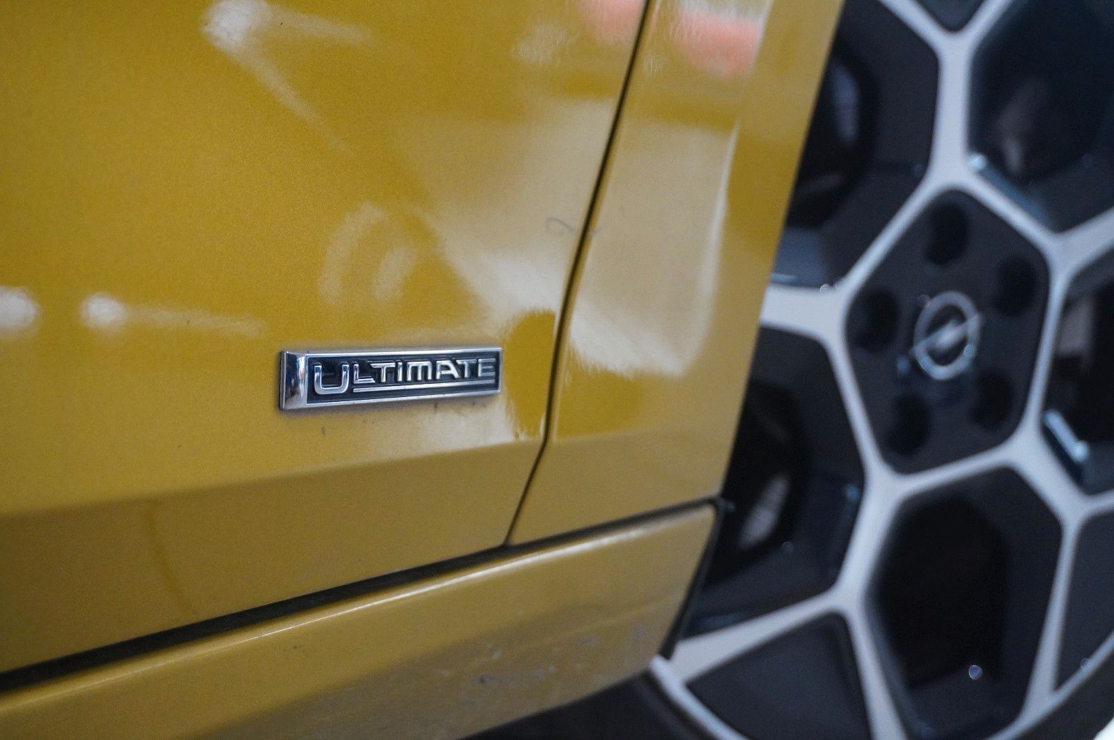 Fahrzeugabbildung Opel Astra L Lim. 1.6 HYBRID ULTIMATE NAVI/360°/HUD