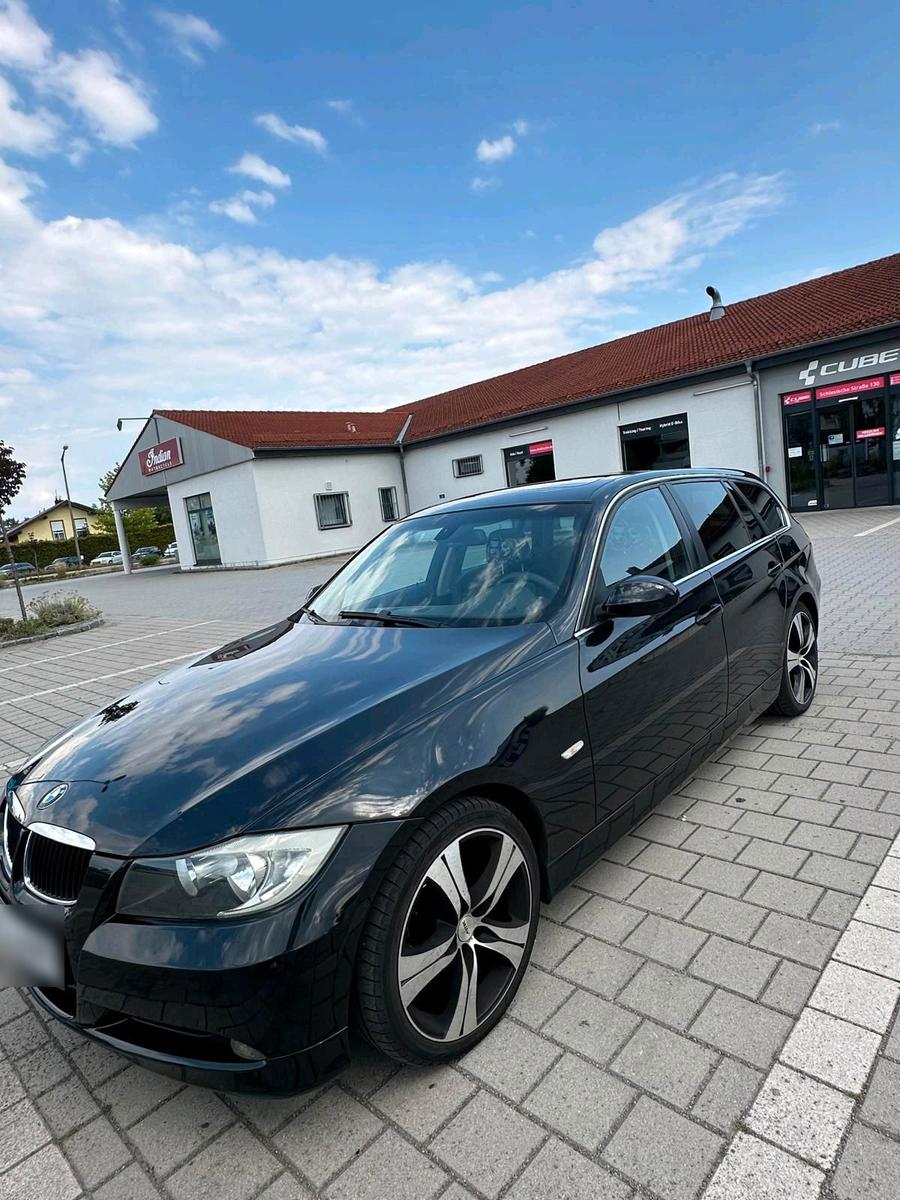 BMW 320
