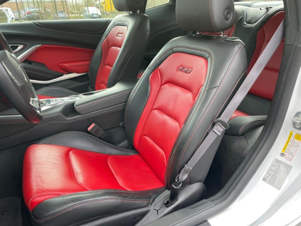 Fahrzeugabbildung Chevrolet Camaro 6.2 SS LT3 Leder belüft. Sitze Schiebed.