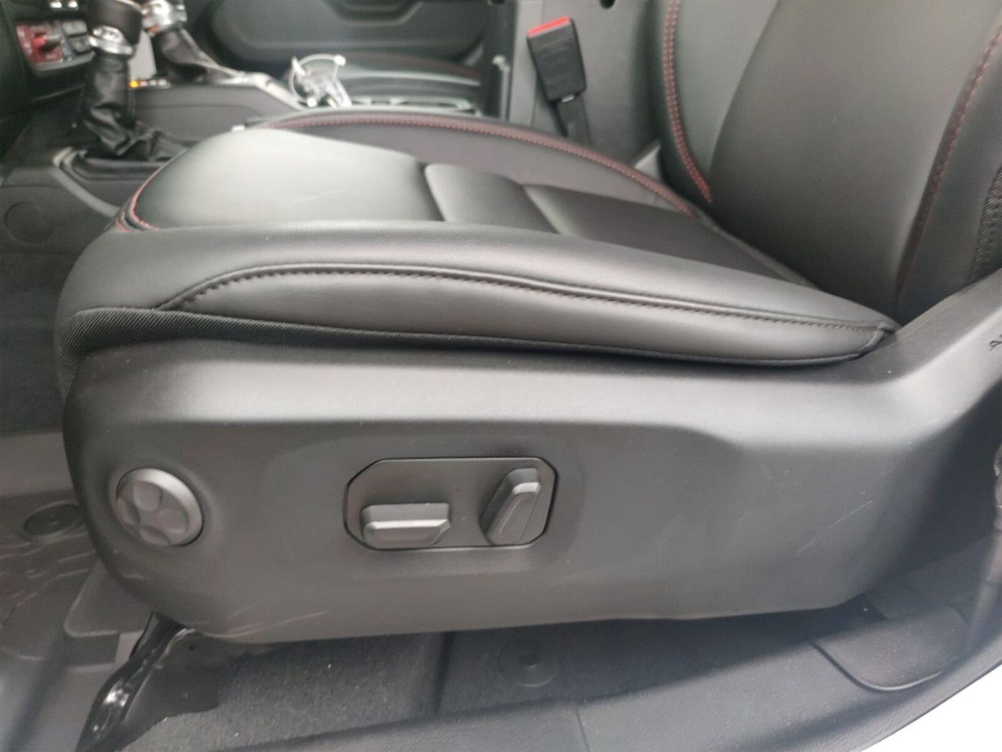 Fahrzeugabbildung Jeep Wrangler 2.0 T-GDI Unlimited Rubicon Leder