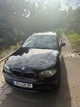 BMW 116d - - BMW 116 aus 2010 mit Diesel-Antrieb: Limousine