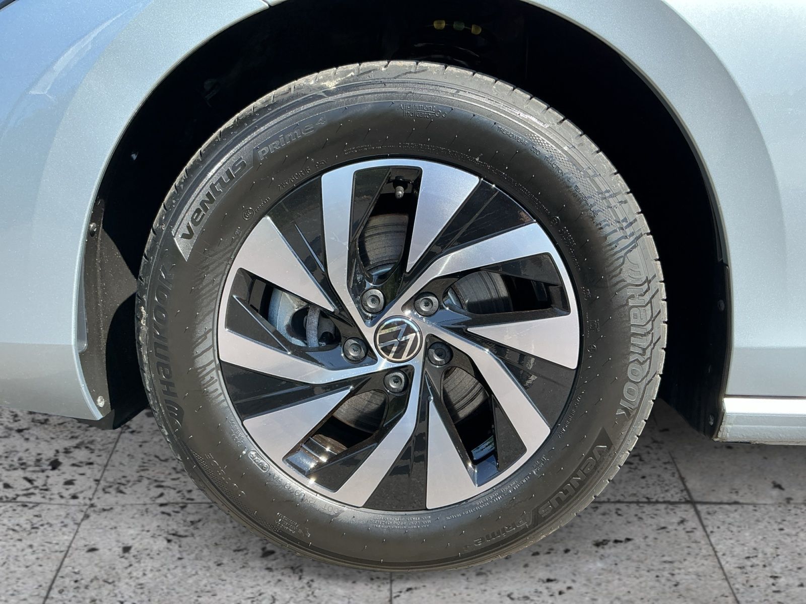 Volkswagen Passat Variant - Bild 8