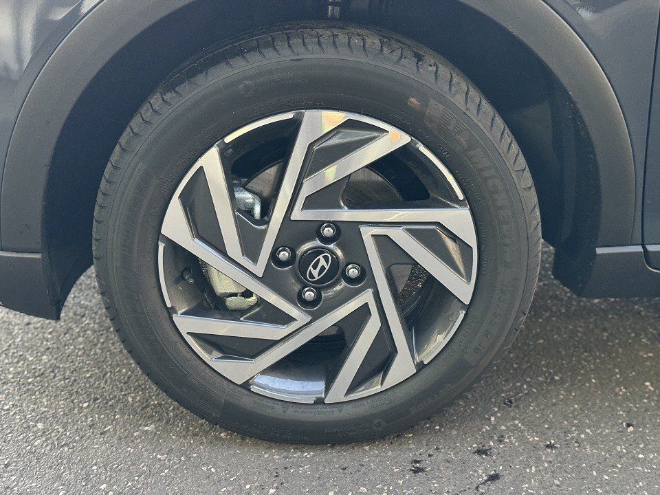 Fahrzeugabbildung Hyundai BAYON 1.0T 100PS Trend