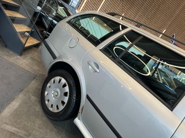Skoda Octavia Combi Tour *TÜV 082026*