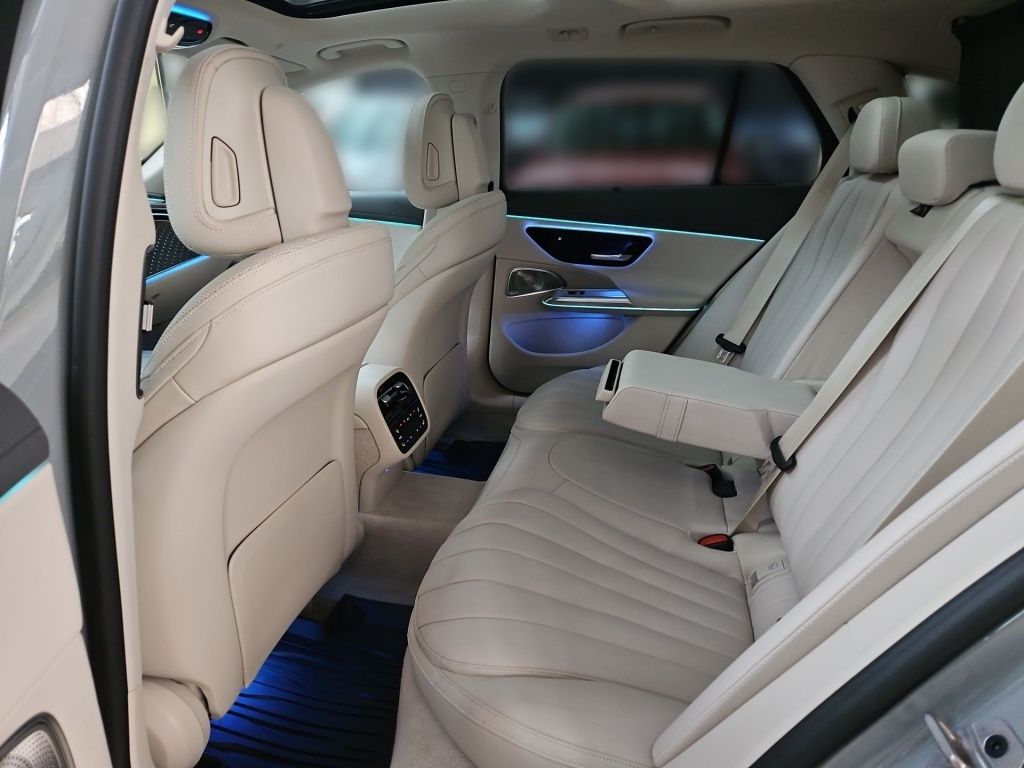 Fahrzeugabbildung Mercedes-Benz E 450 dT 4M All-Terrain AHK Massage Pano 360 HUD