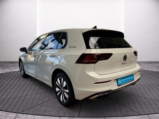 Fahrzeugabbildung Volkswagen Golf 1.5 TSI GOAL NAVI STANDHEIZUNG KAMERA