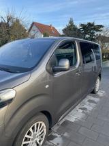Peugeot Traveller BlueHDi 180 S&S EAT8 Business L2 B... - Peugeot Traveller: L2