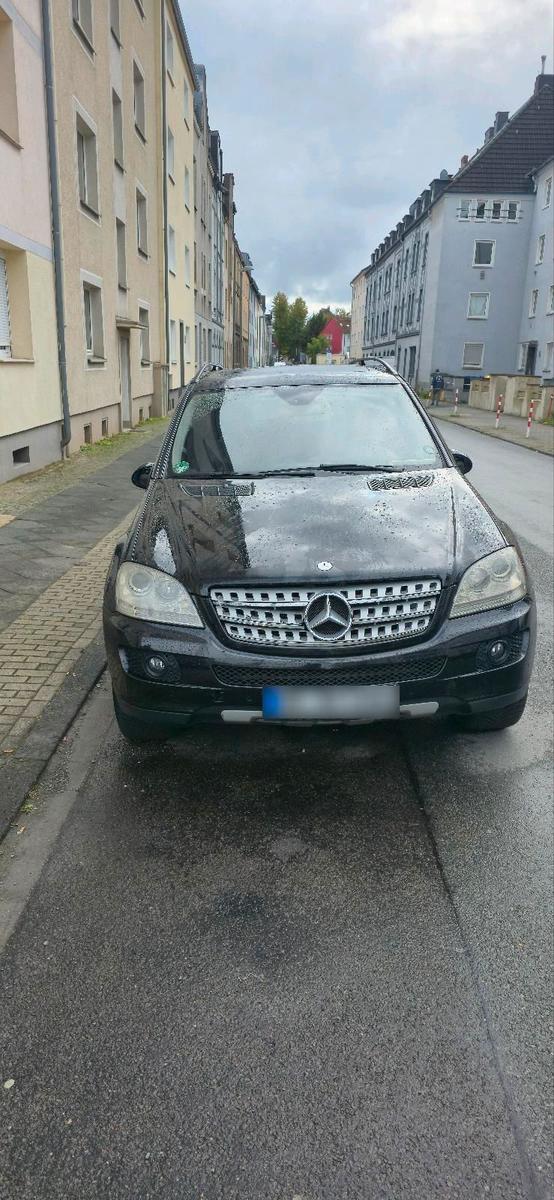 Mercedes-Benz ML 320