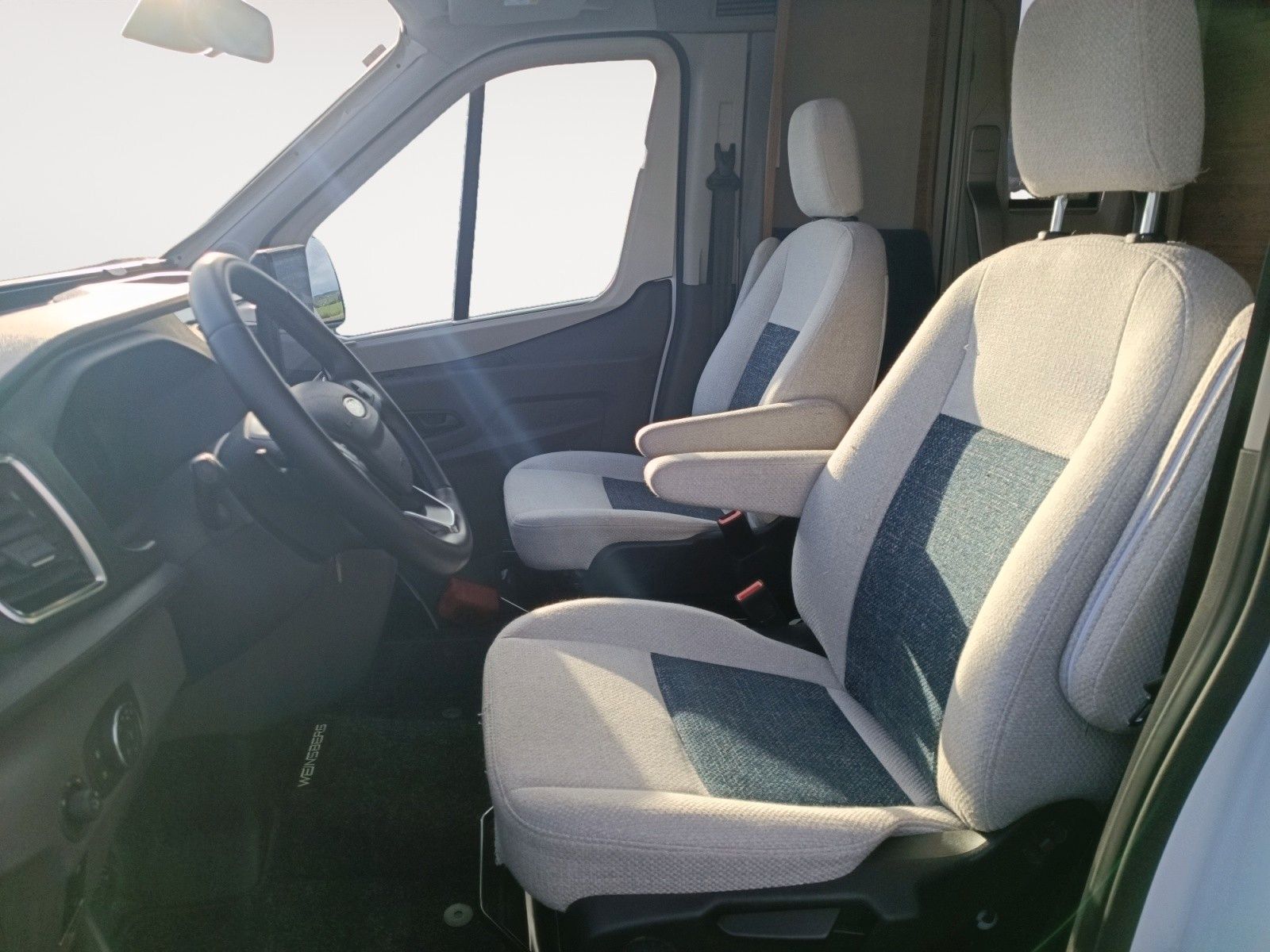 Fahrzeugabbildung Weinsberg CaraSuite 700 MEG Ford*Automatik*Xenon*Dachklima