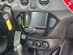 Fahrzeugabbildung Adam S Winterpaket PDC Navi