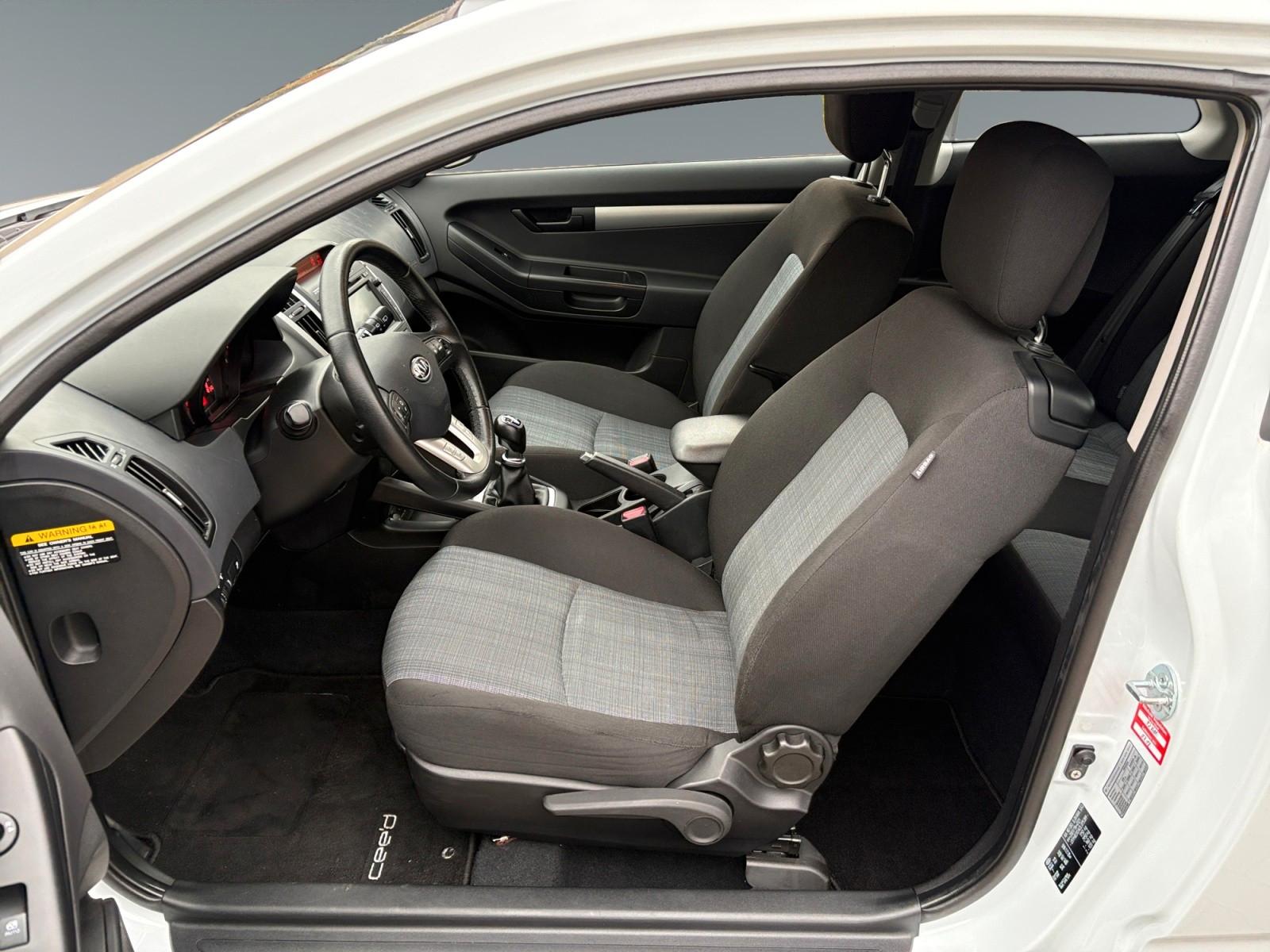 Kia ProCeed Dream Team NAVI PDC KLIMAAUTO