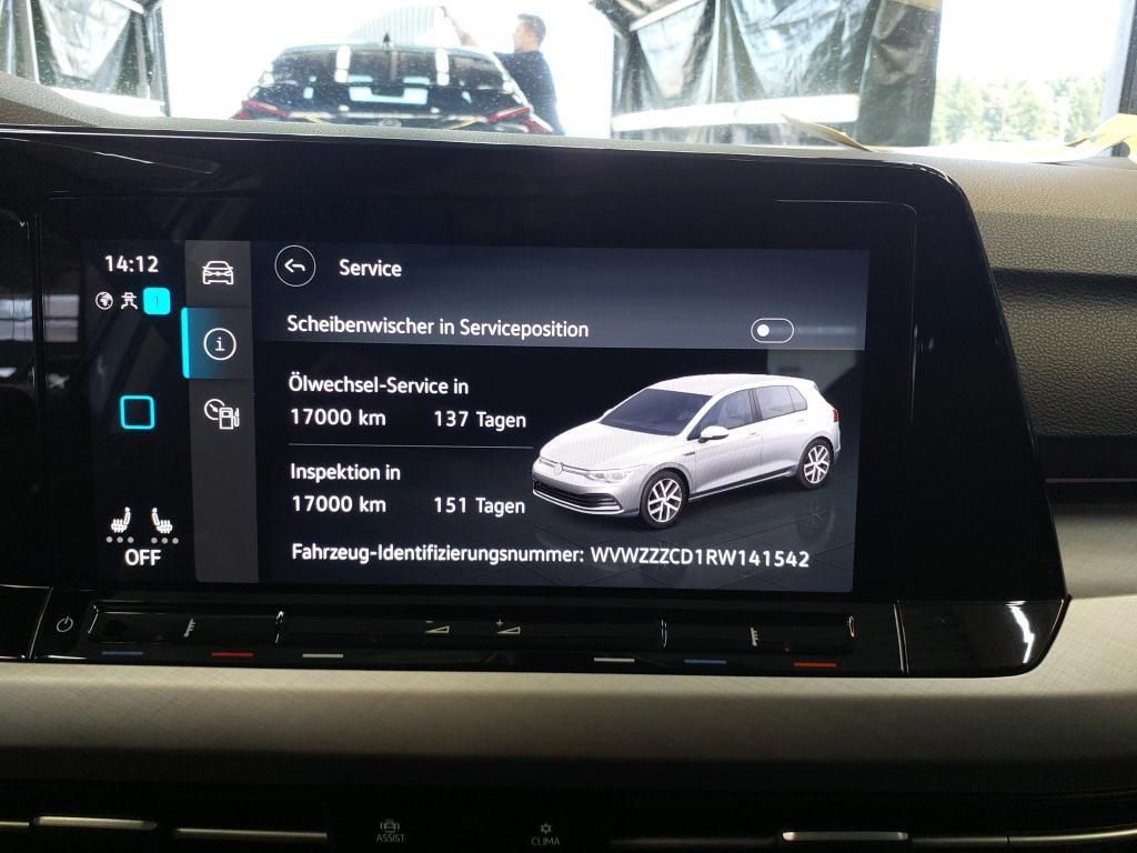 Volkswagen Golf Life 1.5 TSI DSG RFK*PDC*Tempo*Klima*NAV*SH