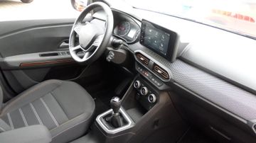 Dacia Sandero Stepway Expression +TCe 110 PS mit Winte