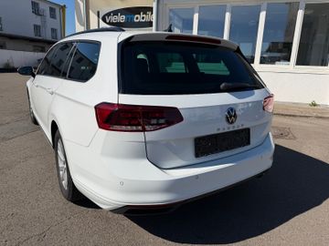 Volkswagen Passat Variant - 11