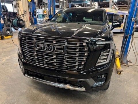 GMC Yukon DENALI ULTIMATE+NEW+FULLoptions+BERLIN imagem 2