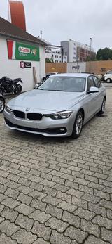 BMW 318i Sport Line Sport Line - BMW 318 Gebrauchtwagen in München