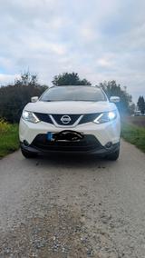 Nissan Qashqai 1.6 DIG-T 360°  Top Zustand!