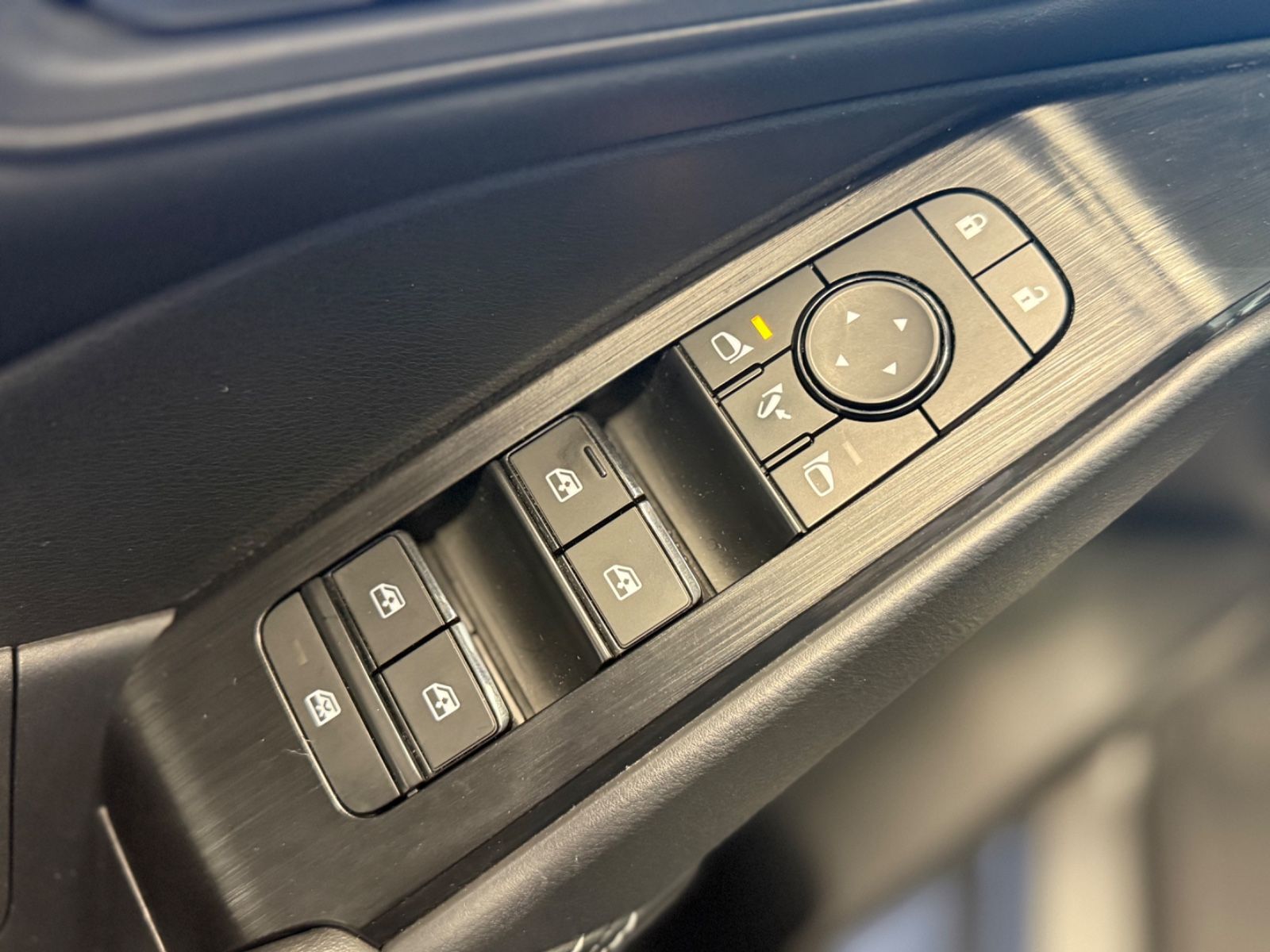 Fahrzeugabbildung Nissan Qashqai Acenta MHEV MT - Navi, Winter-Paket