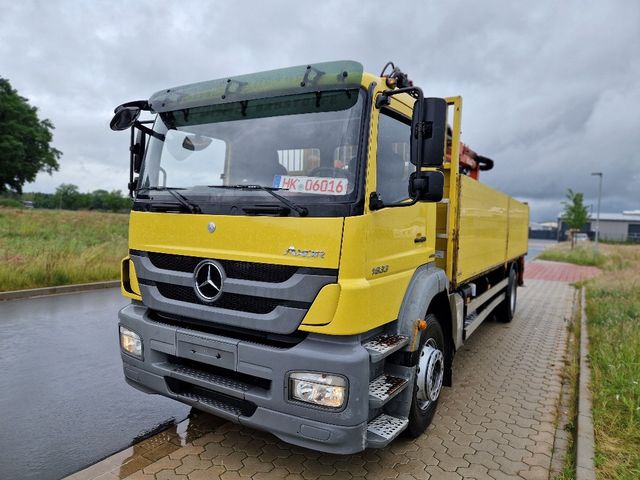 Mercedes-Benz Axor 1833L mit Baustoff-Kran 1.Hand