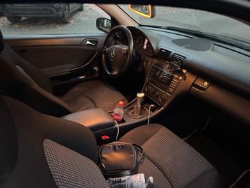 صورة 4 لـ 2004 Mercedes-BENZ C 180