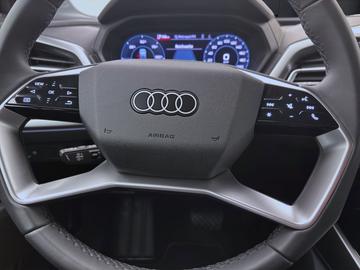 صورة مصغرة 13 لـ 2025 AUDI Q4 E-TRON