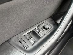 Fahrzeugabbildung Volkswagen Passat Variant Business 2.0TDI 4MOTION AHK NAVI