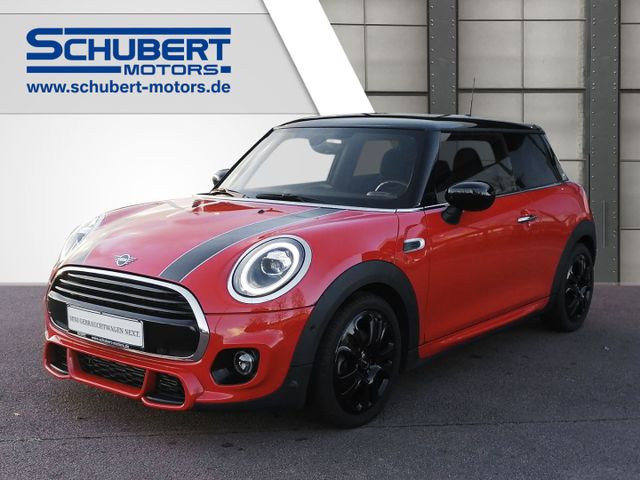 MINI Cooper 3-Türer JCW Paket 18'' Navi LED PDC Parka