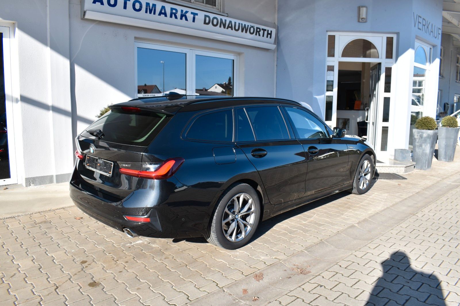 BMW 320d Touring Aut. Sport Line Navi AHK Kamera foto 5
