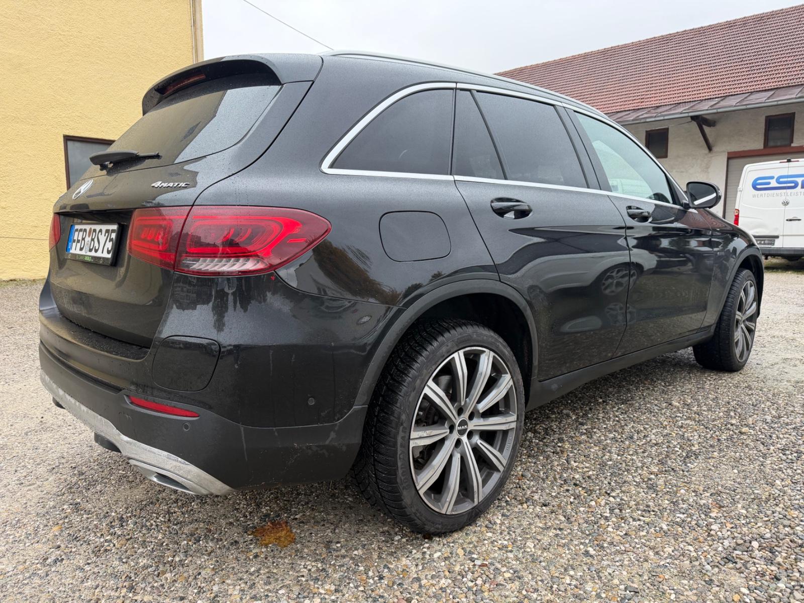Mercedes-Benz GLC 300
