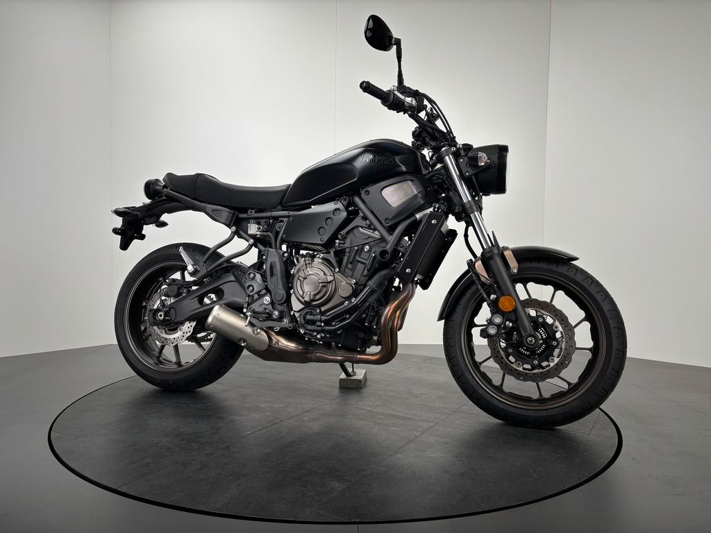 Fahrzeugabbildung Yamaha XSR 700 35KW *NEUWERTIG *SERIVCE NEU