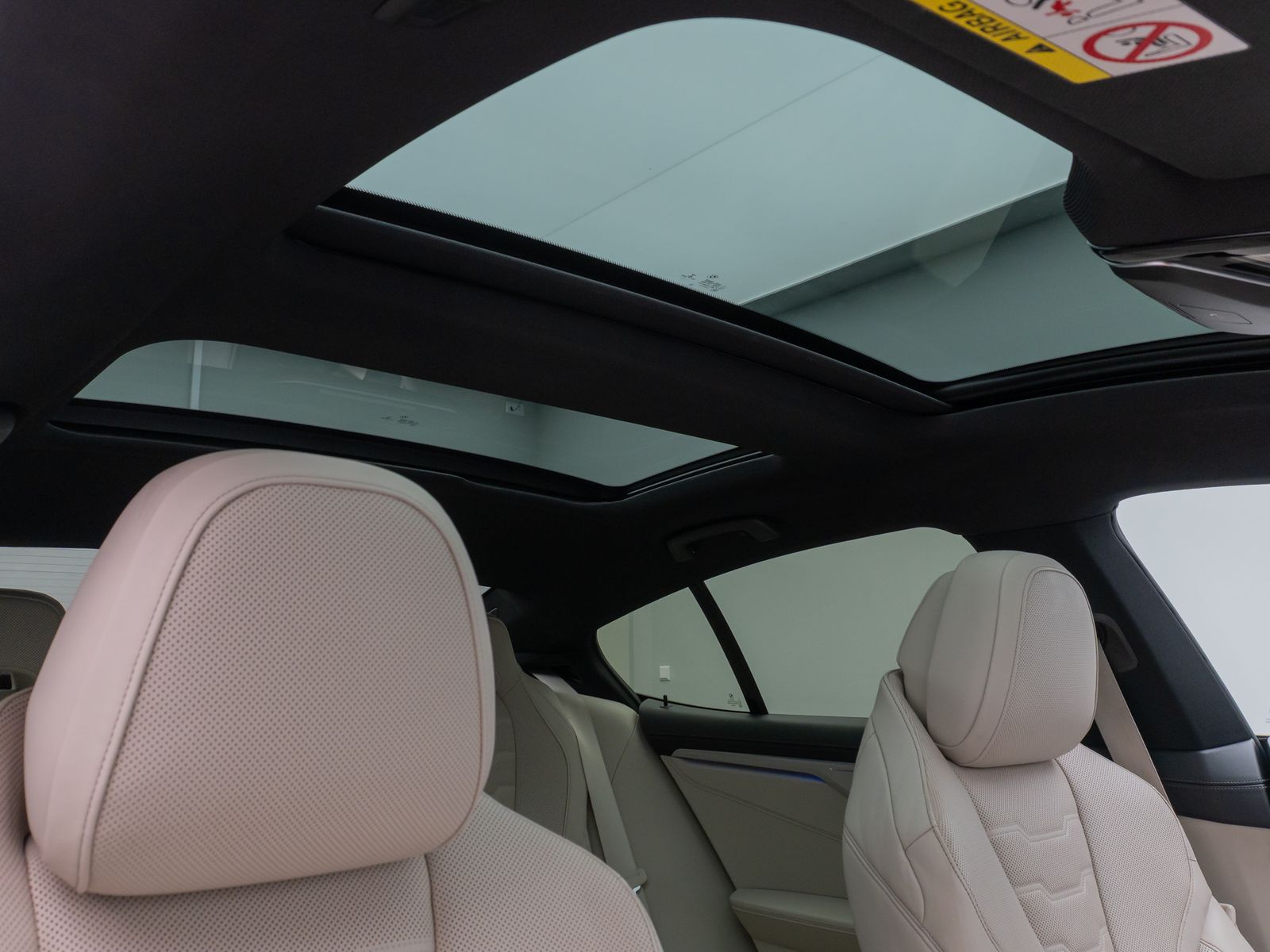 Fahrzeugabbildung BMW M850i xD GC Panorama 360° Laser HUD H/K SoftCl