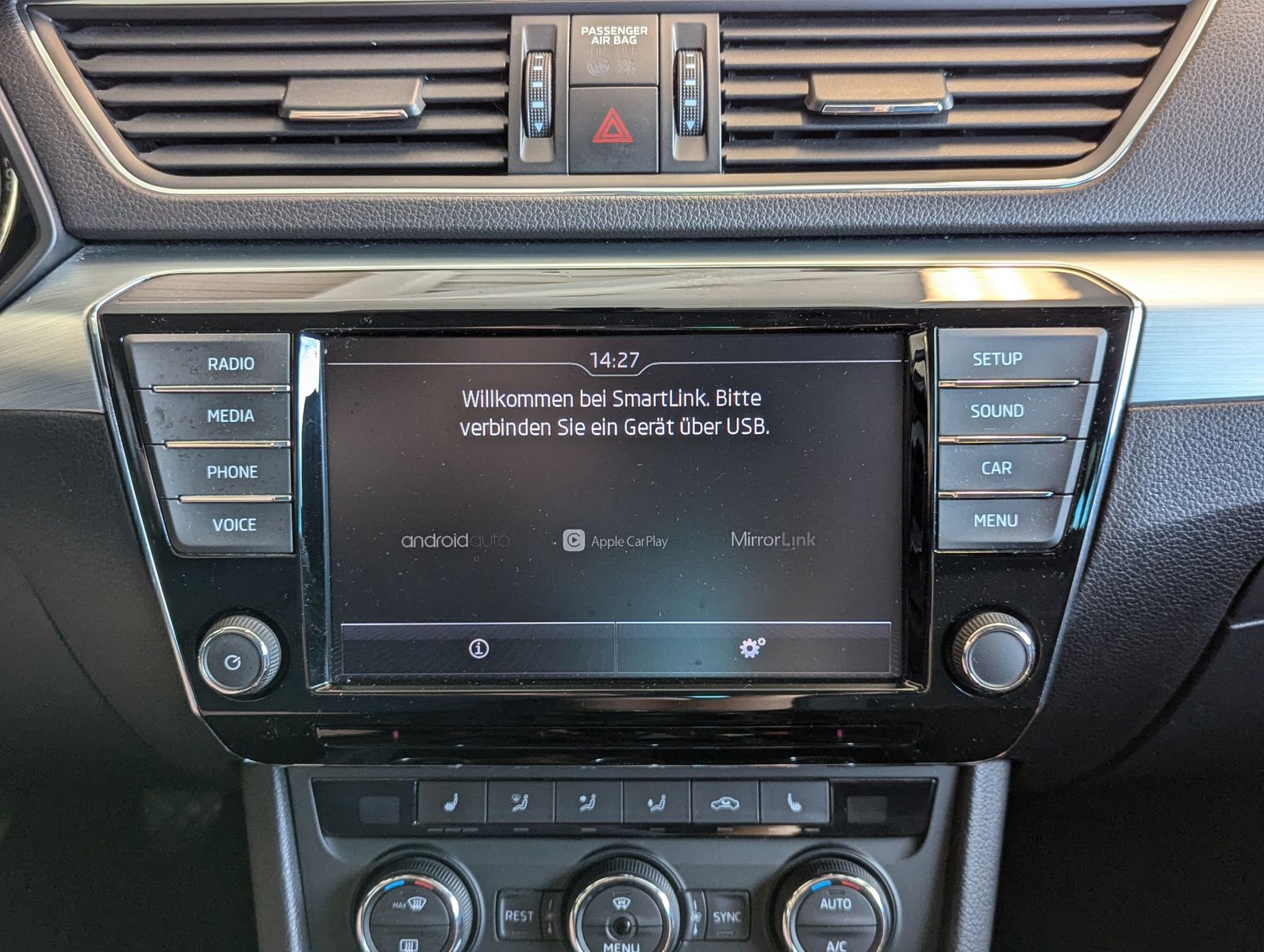 SKODA Superb 1.8 TSI Ambition Bi-Xen SHZ Tempomat AHK - Image 22